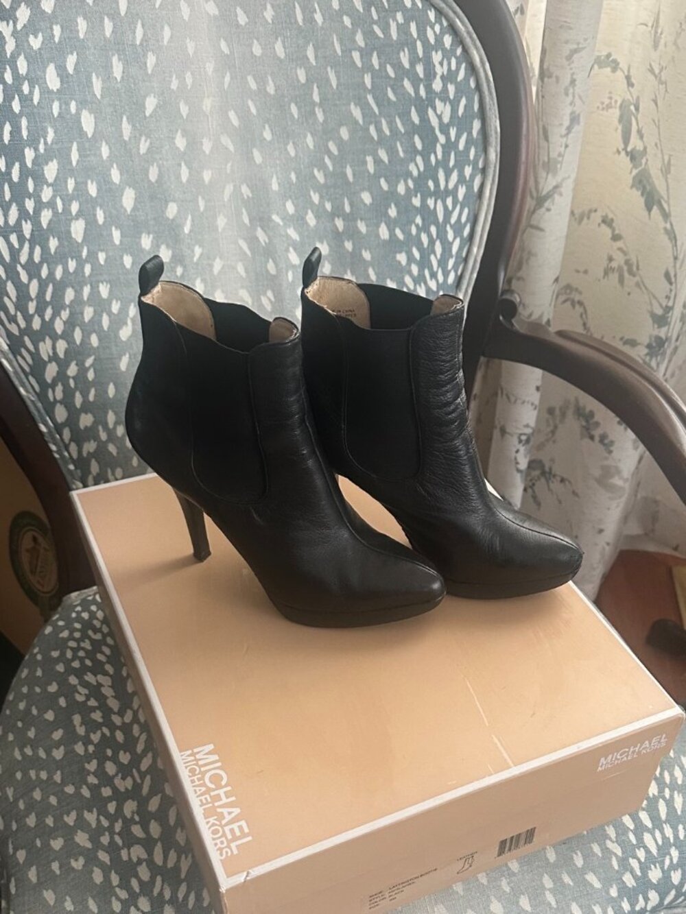 Michael Kors Leather Booties – Size 6 – Gently Used
